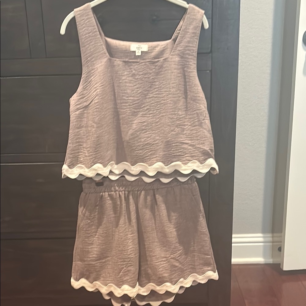 Entro Light brown Tank Top with detail
